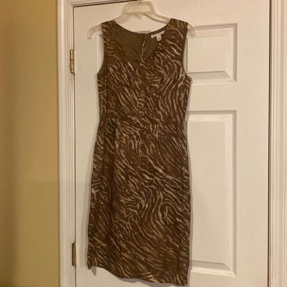 Banana Republic New never been worn! Size 6.